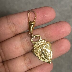 Gucci vintage bag charm gold